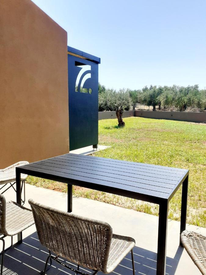 The Zen Point Detox Suites Marathopoli Exteriör bild